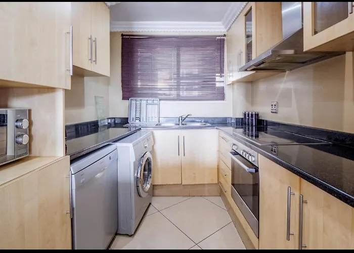Lovely 2 Bedroom 2 Bathroom Seaview Apartment C409