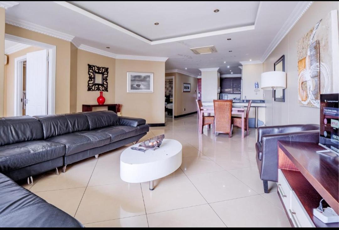 Lovely 2 Bedroom 2 Bathroom Seaview C409 *