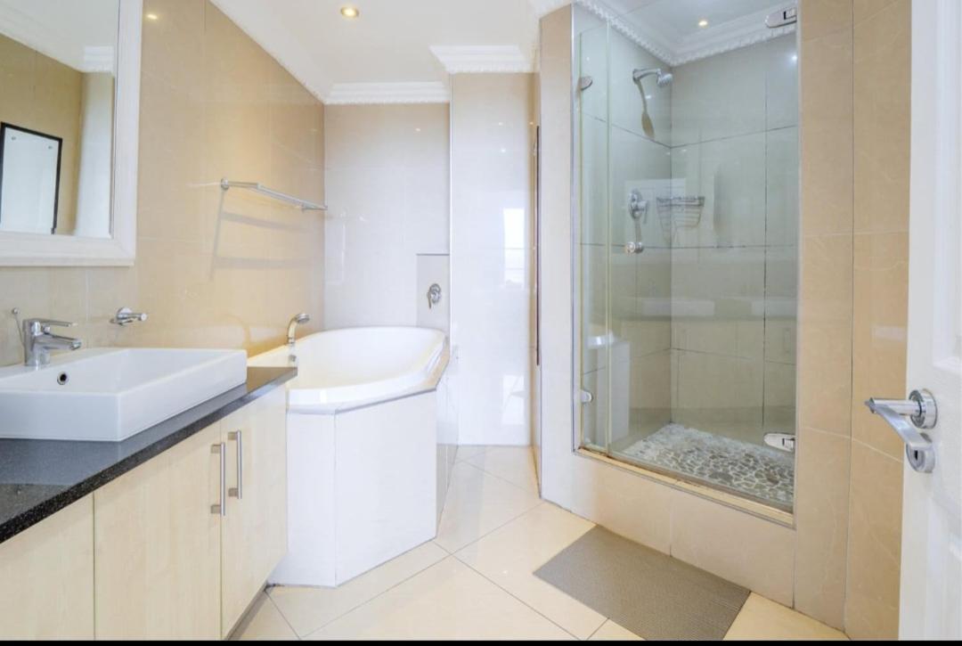 Lovely 2 Bedroom 2 Bathroom Seaview C409 *